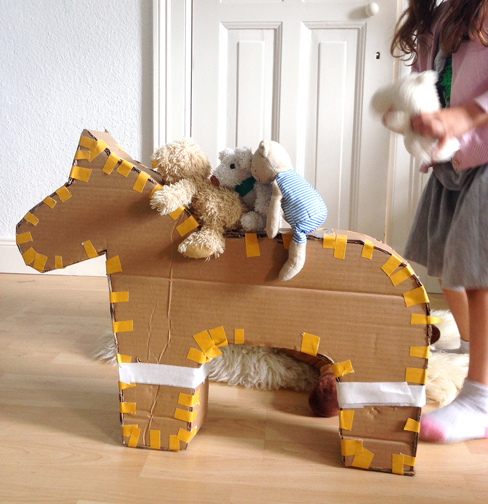 Einhorn Pinata für die Prinzessinen - Einhorn - Gerbutstagsfeier - selber basteln - DIY - Basteln mit Kindern - die perfekte Geburtstagsfeier