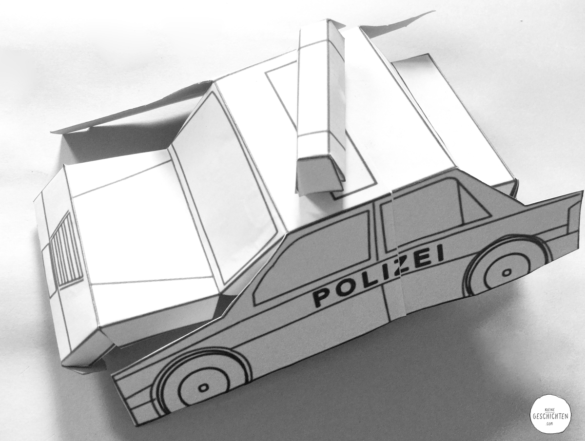 Polizei-Auto-06-selber-basteln-Kleine-Geschichten-Basteln-mit-Kindern-DIY-Anleitung-Polizeiparty