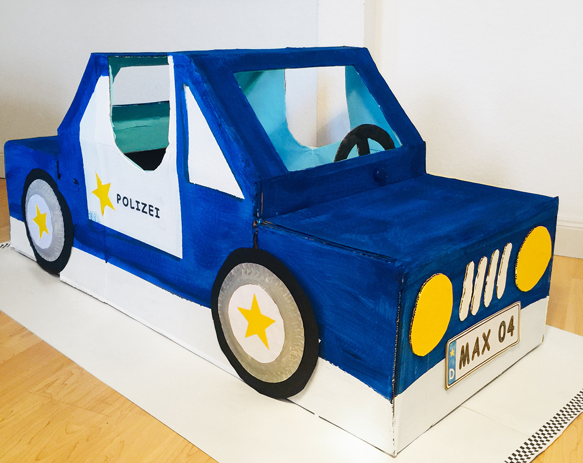 Polizeigeburtstag - Polizei Party - Kindergeburtstag - Polizeiauto aus Karton - Cardboard - DIY - selber basteln
